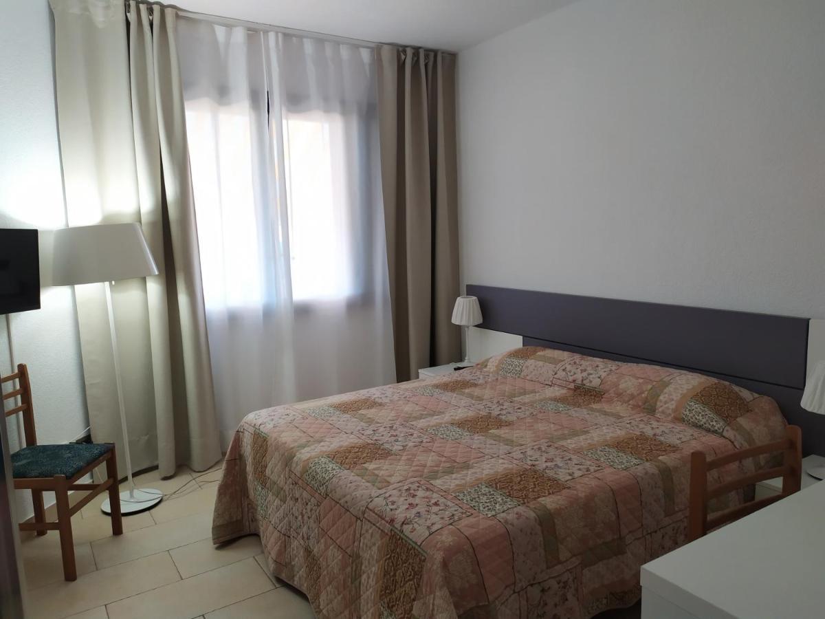 Bed and Breakfast Nero Basalto Azzurro Mare Ачи Костелло Экстерьер фото