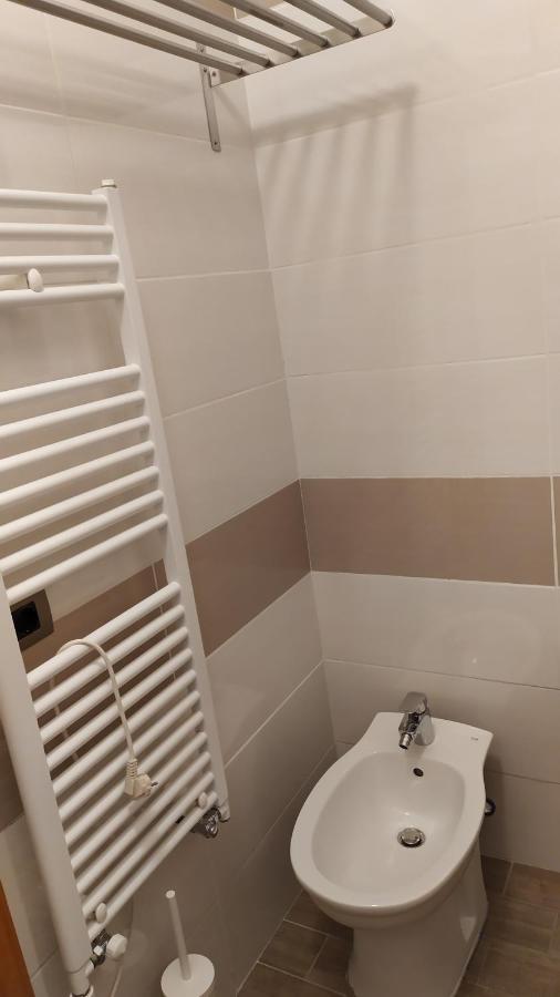 Bed and Breakfast Nero Basalto Azzurro Mare Ачи Костелло Экстерьер фото